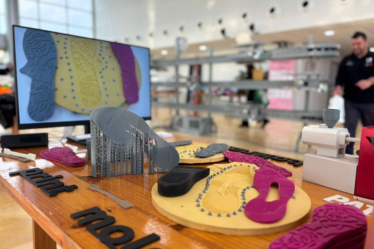 Injected Soles and injected outsole at Footwearise 2025 with SiOCAST